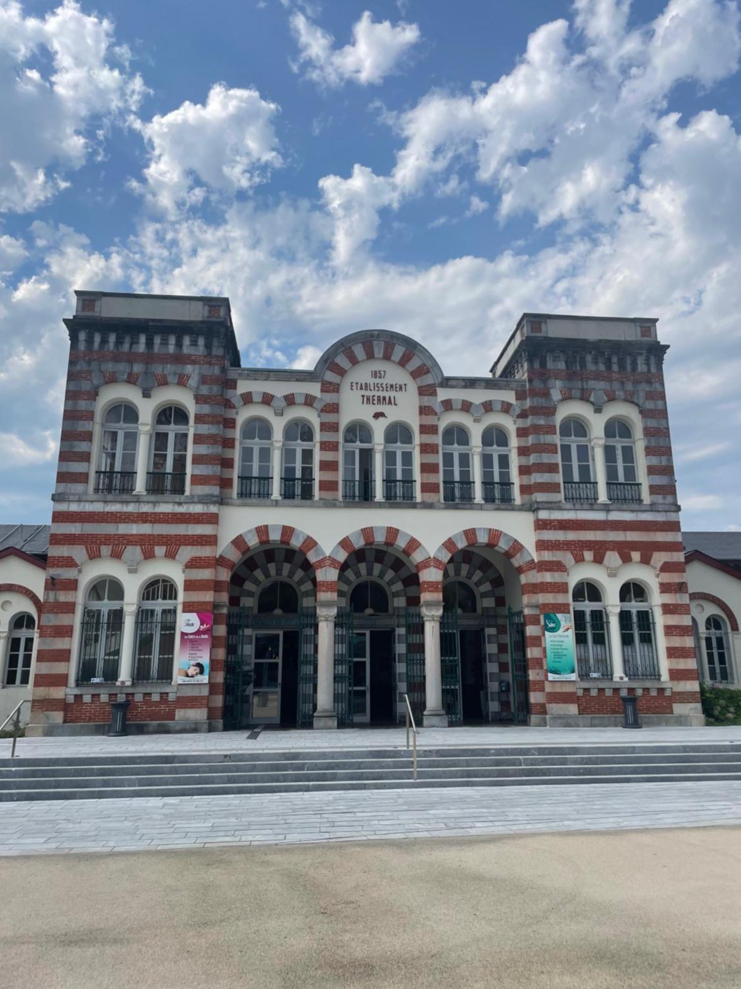 Studio Lumineux Au Calme En Centre Ville, Face Aux Thermes Salies-de-Bearn Exterior photo